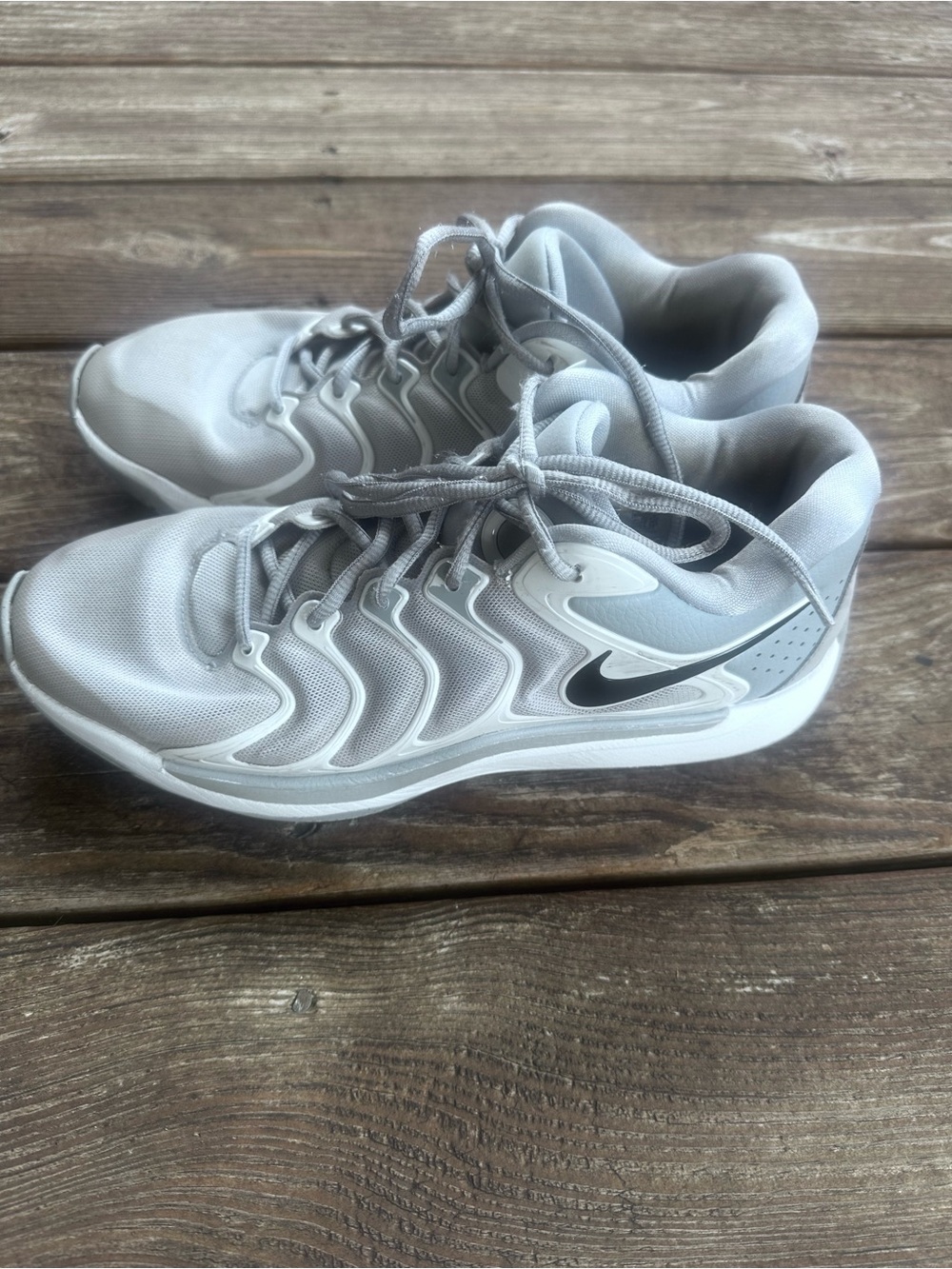 Nike Kevin Durant Light Gray athletic Sneakers with Black Swoosh